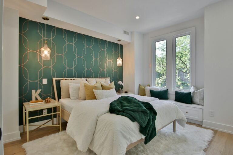 Modern Bedroom Ideas for Small Rooms